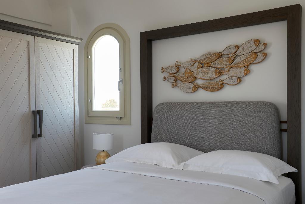 Sea Breeze Santorini Beach Resort, Curio Collection b Hilton photo 296