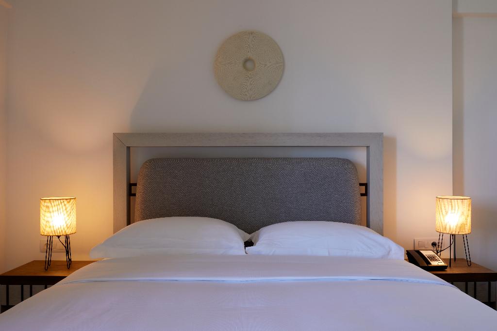 Sea Breeze Santorini Beach Resort, Curio Collection b Hilton photo 471