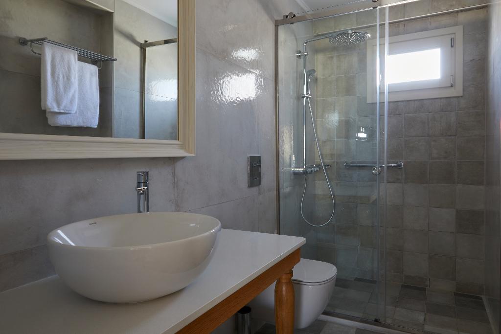 Sea Breeze Santorini Beach Resort, Curio Collection b Hilton photo 443