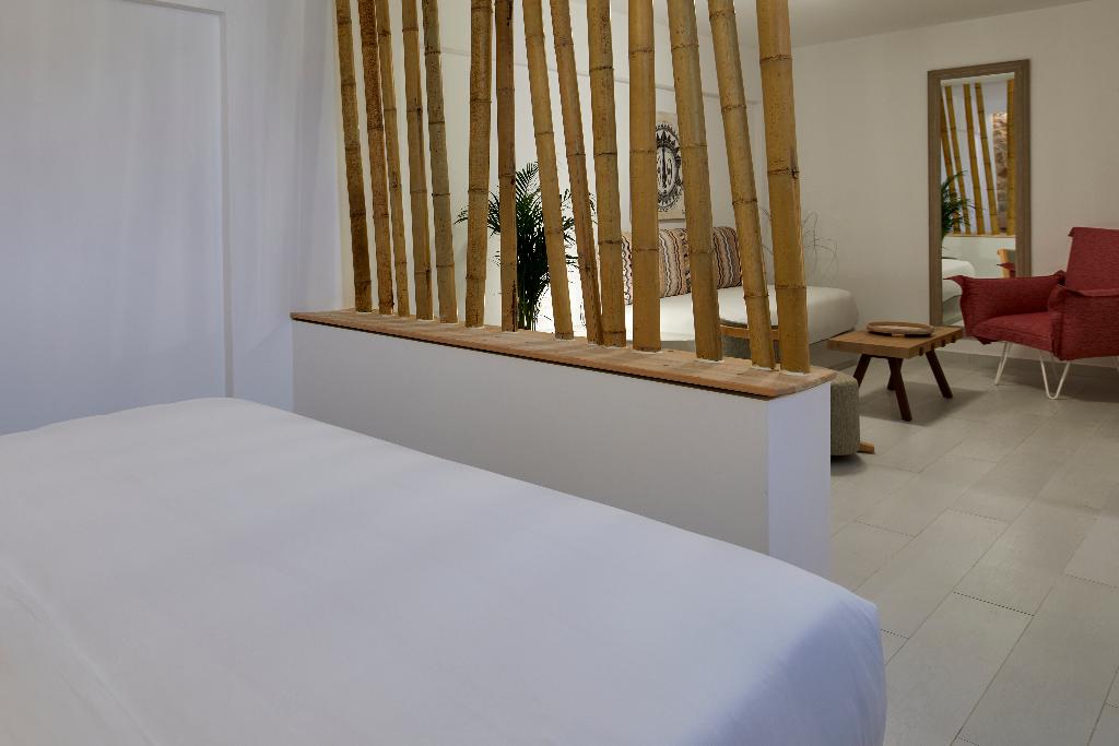 Sea Breeze Santorini Beach Resort, Curio Collection b Hilton photo 274