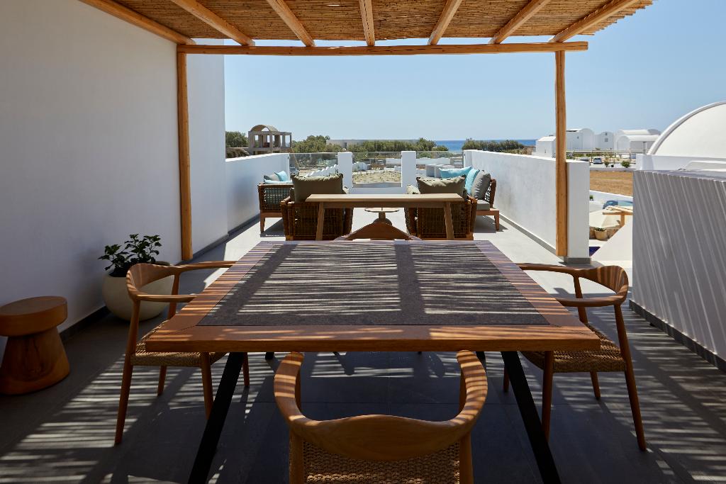 Sea Breeze Santorini Beach Resort, Curio Collection b Hilton photo 207