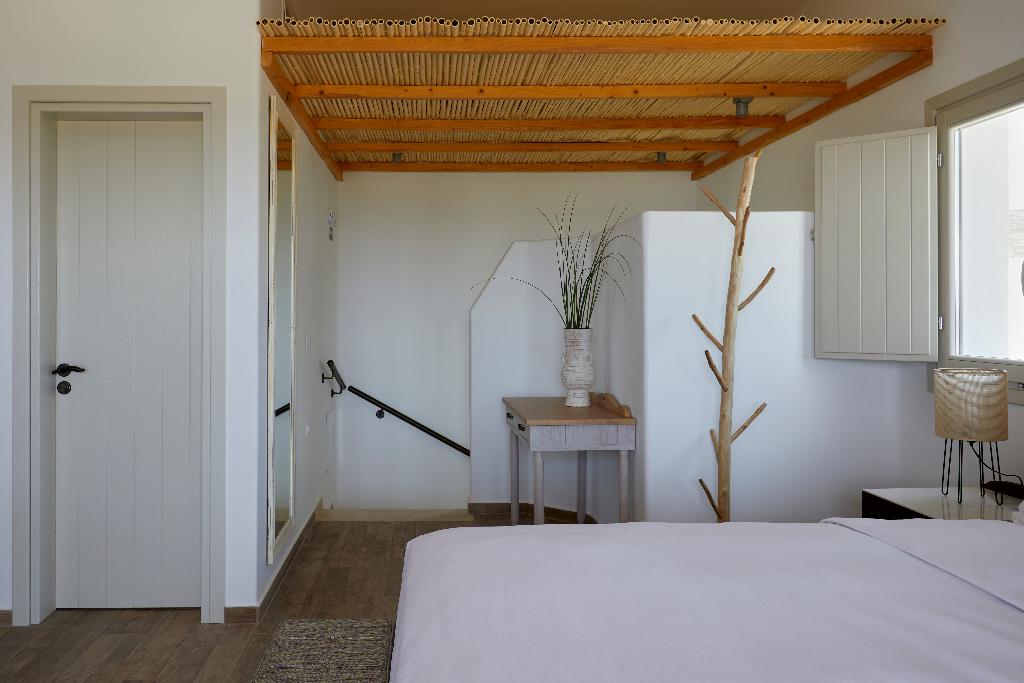 Sea Breeze Santorini Beach Resort, Curio Collection b Hilton photo 257