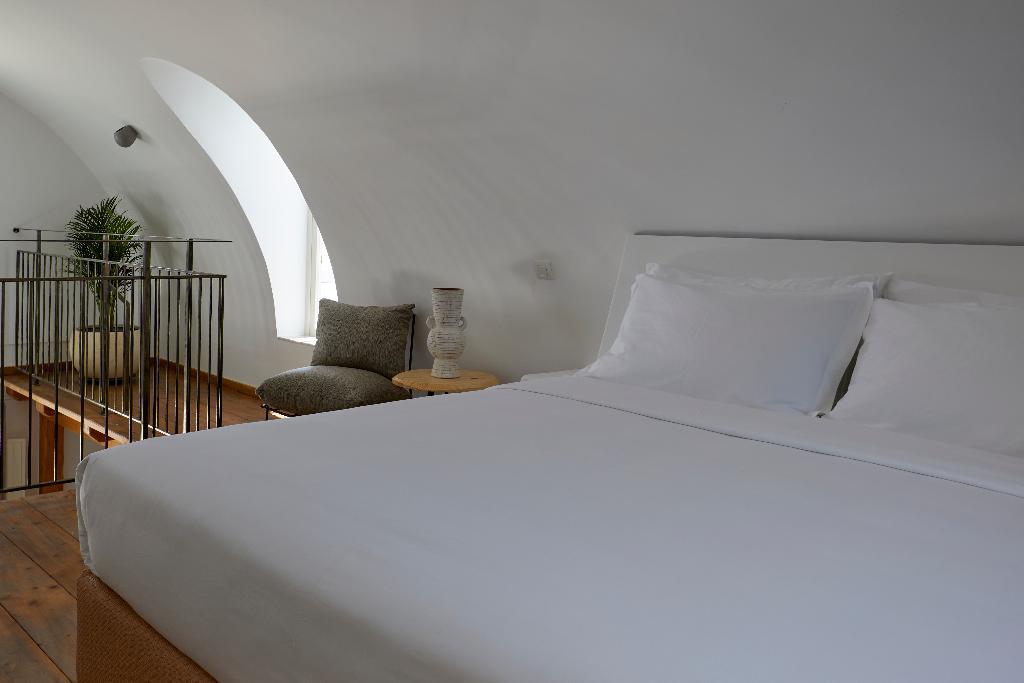 Sea Breeze Santorini Beach Resort, Curio Collection b Hilton photo 7