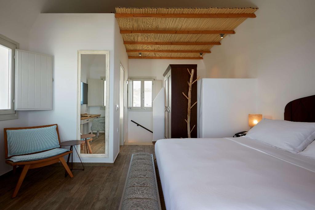 Sea Breeze Santorini Beach Resort, Curio Collection b Hilton photo 105