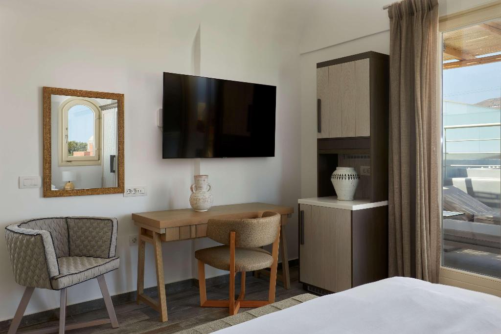 Sea Breeze Santorini Beach Resort, Curio Collection b Hilton photo 215