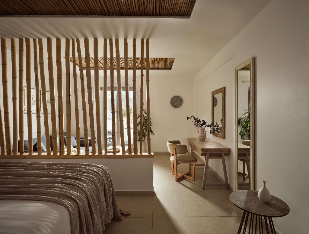 Sea Breeze Santorini Beach Resort, Curio Collection b Hilton photo 333