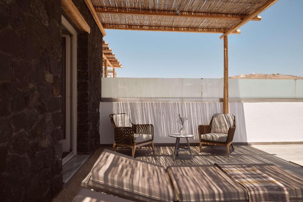 Sea Breeze Santorini Beach Resort, Curio Collection b Hilton photo 335