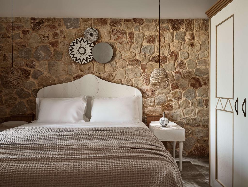 Sea Breeze Santorini Beach Resort, Curio Collection b Hilton photo 44
