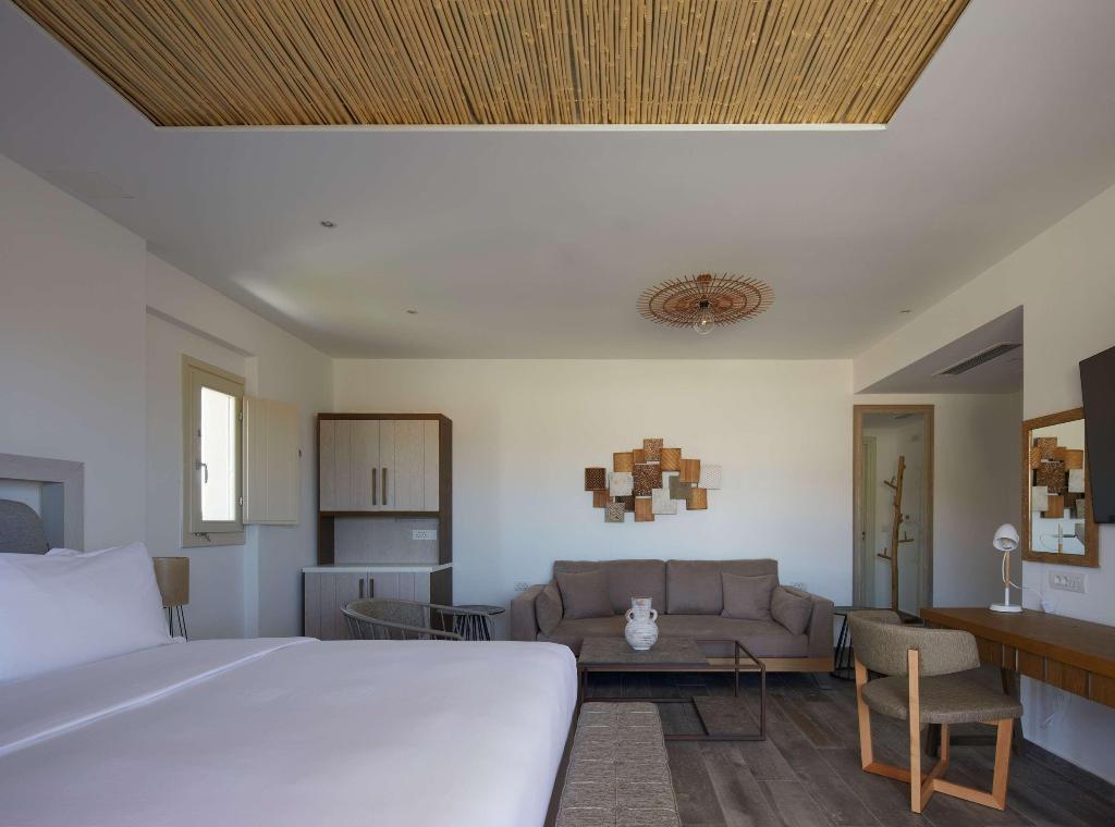 Sea Breeze Santorini Beach Resort, Curio Collection b Hilton photo 381