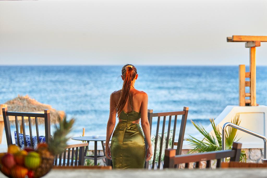 Sea Breeze Santorini Beach Resort, Curio Collection b Hilton photo 230