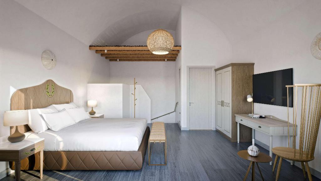 Sea Breeze Santorini Beach Resort, Curio Collectio