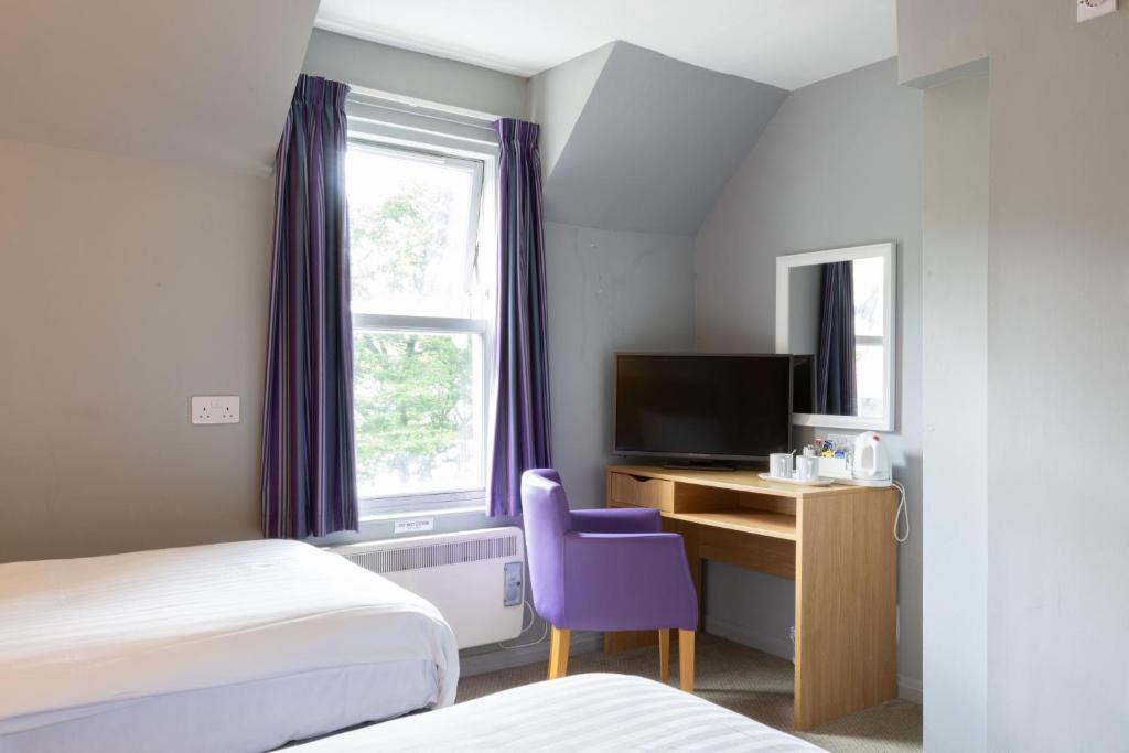 The Caledonian Claymore Hotel