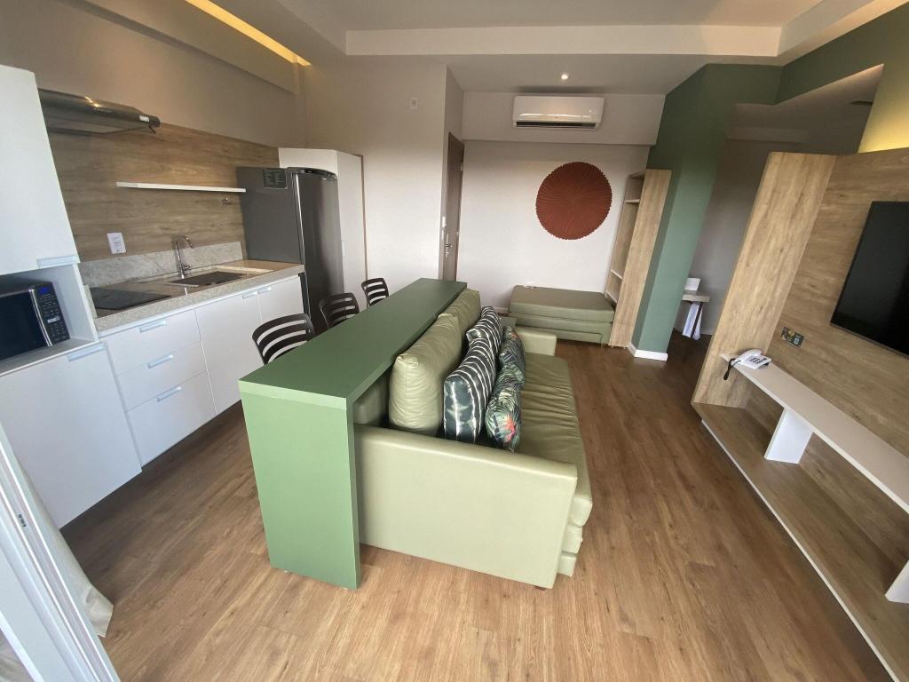 Hot Beach Suites