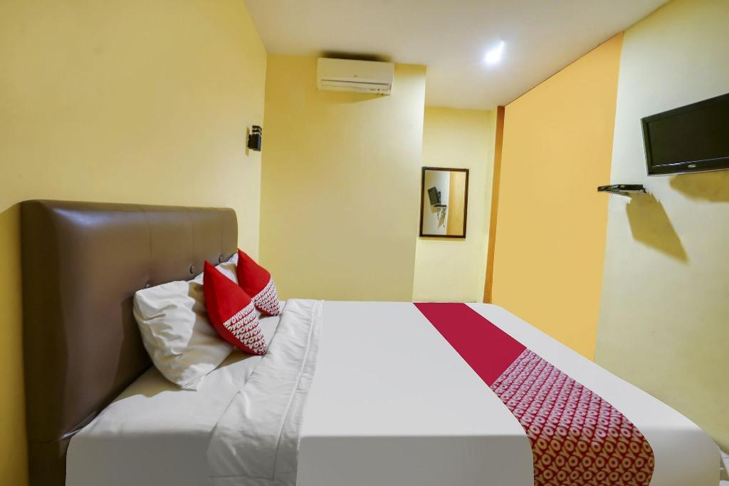 OYO 91027 Note Hotel Syariah