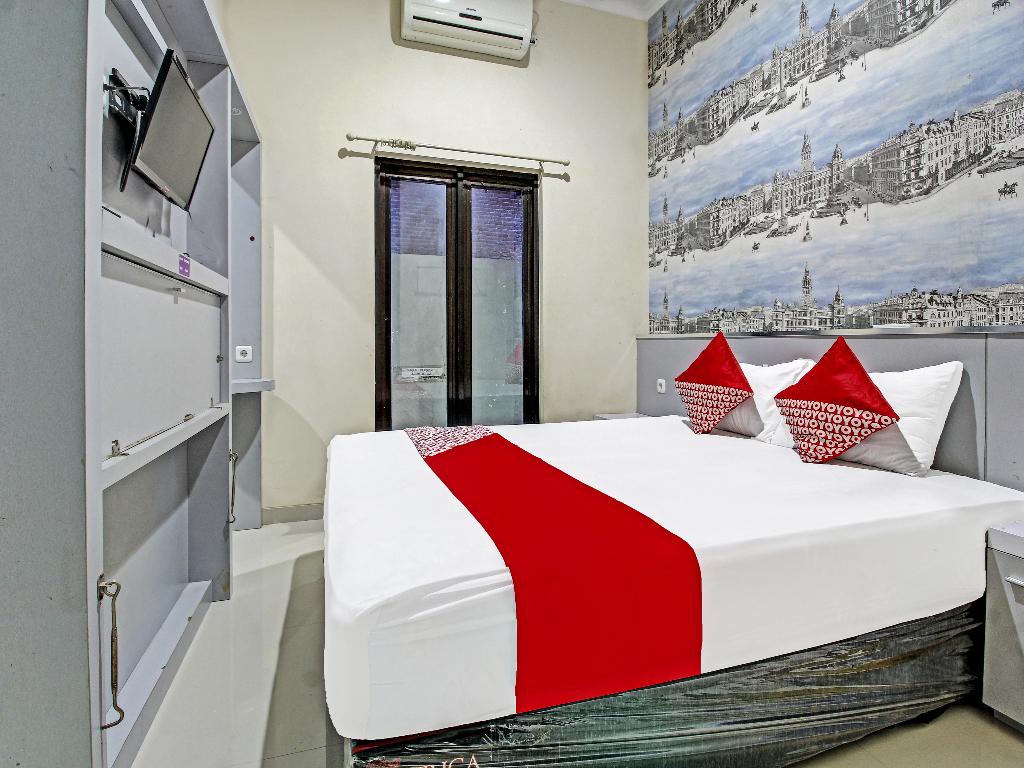 OYO 91202 Family Guest House Syariah