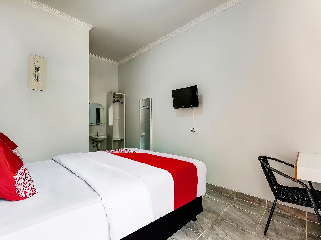 OYO Flagship 90983 Harmony Easy Stay