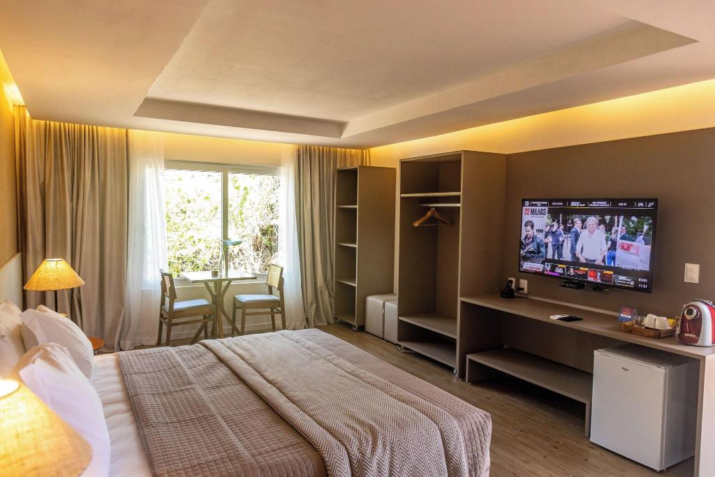 Dolphin Hotel