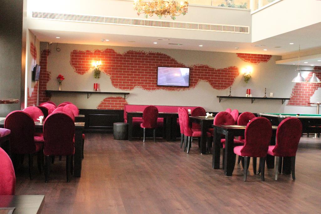 Al Khaleej Palace Deira Hotel - Bar