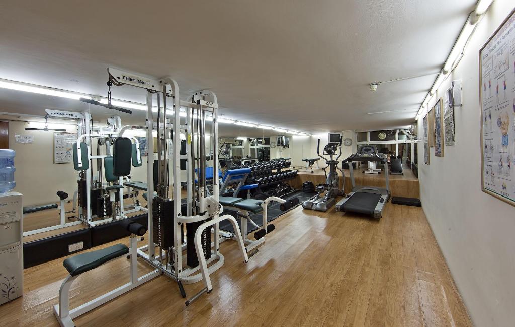 Al Khaleej Palace Deira Hotel - Sports and Entertainment