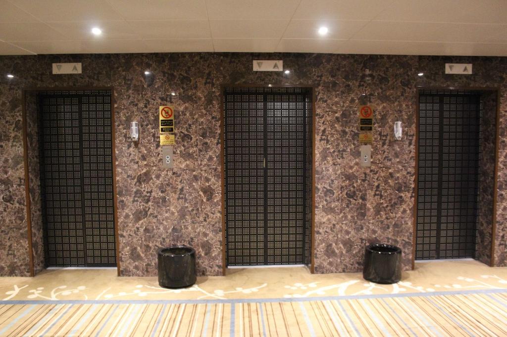 Al Khaleej Palace Deira Hotel - Lobby
