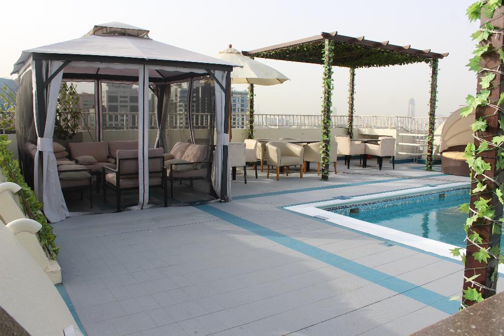 Al Khaleej Palace Deira Hotel - Pool