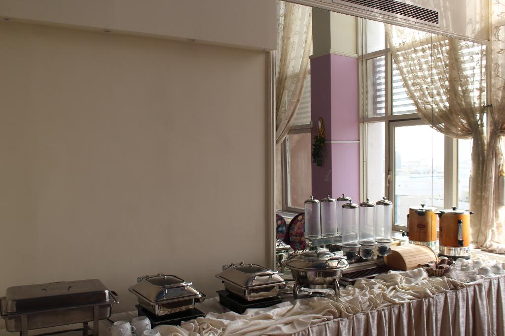 Al Khaleej Palace Deira Hotel - Restaurant