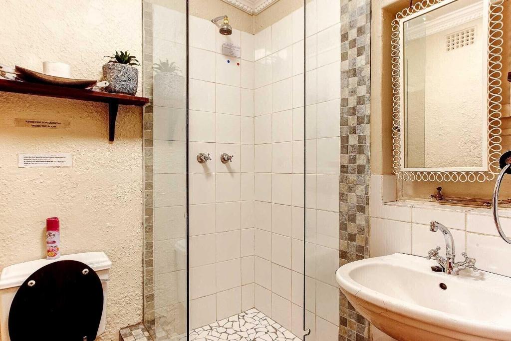 Strand Guesthouse - Hostel