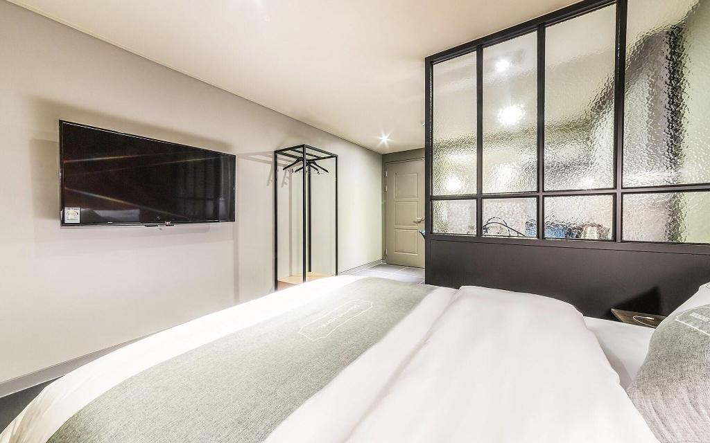 Gimpo Docking Hotel