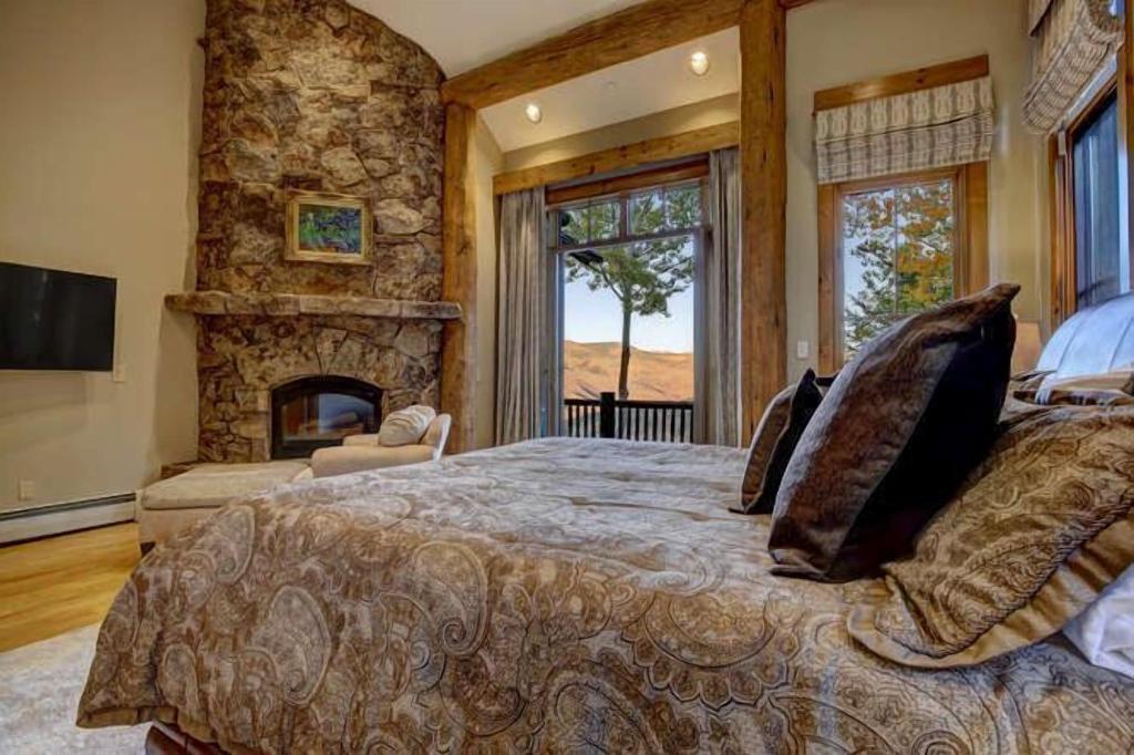 Snowberry by Elevation Accommodations
