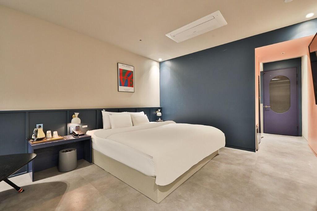 H-Avenue Hotel Soraepogu