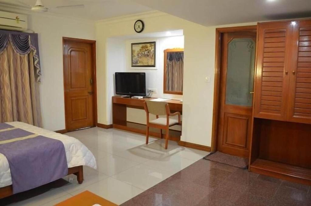 Hotel Apex International