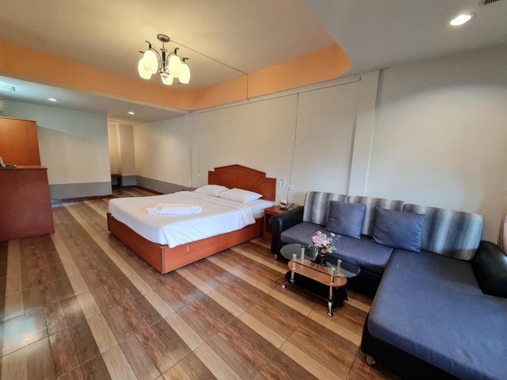 Phu Nga Hotel by ZUZU
