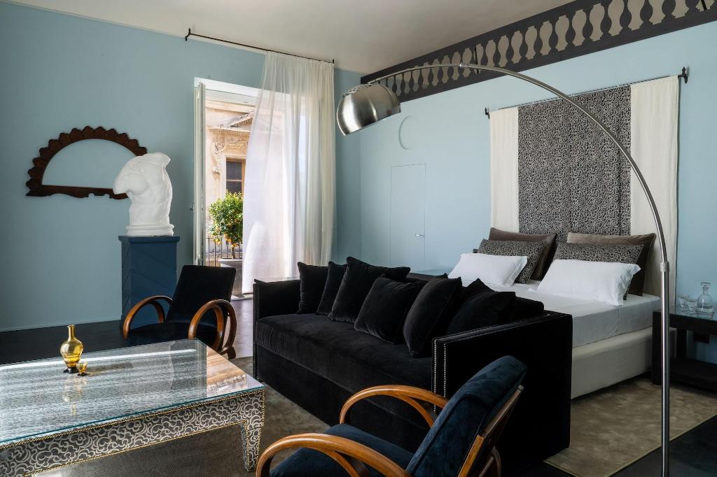 Q92 Noto Hotel