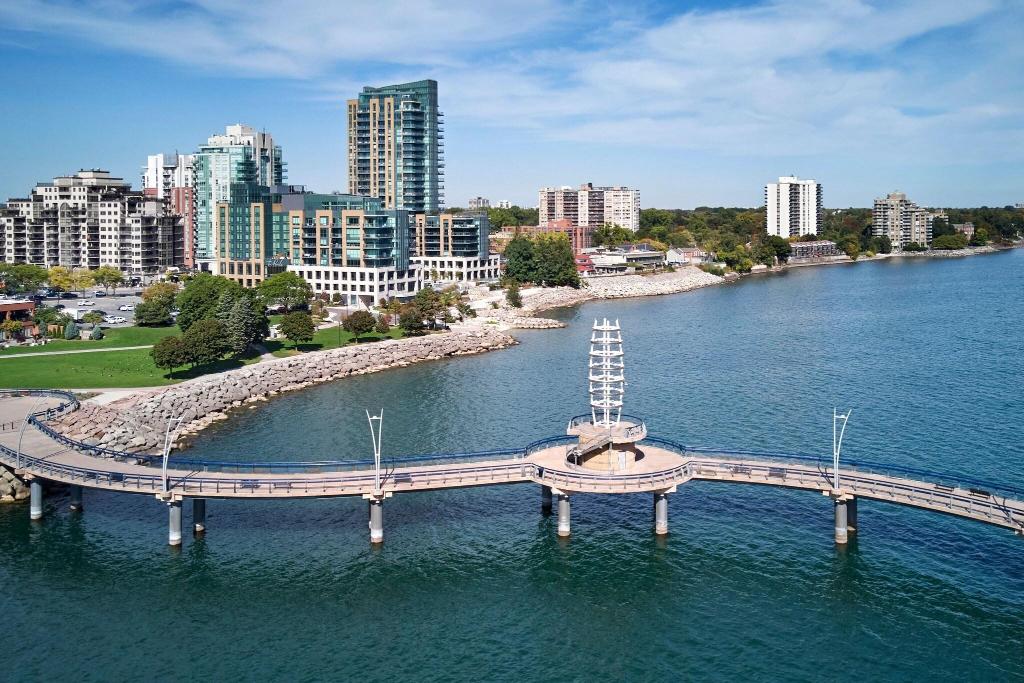 The Pearle Hotel And Spa Autograph Collection