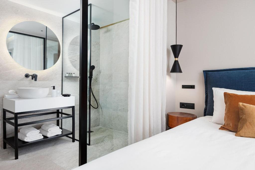 The Residence Aiolou Suites & Spa
