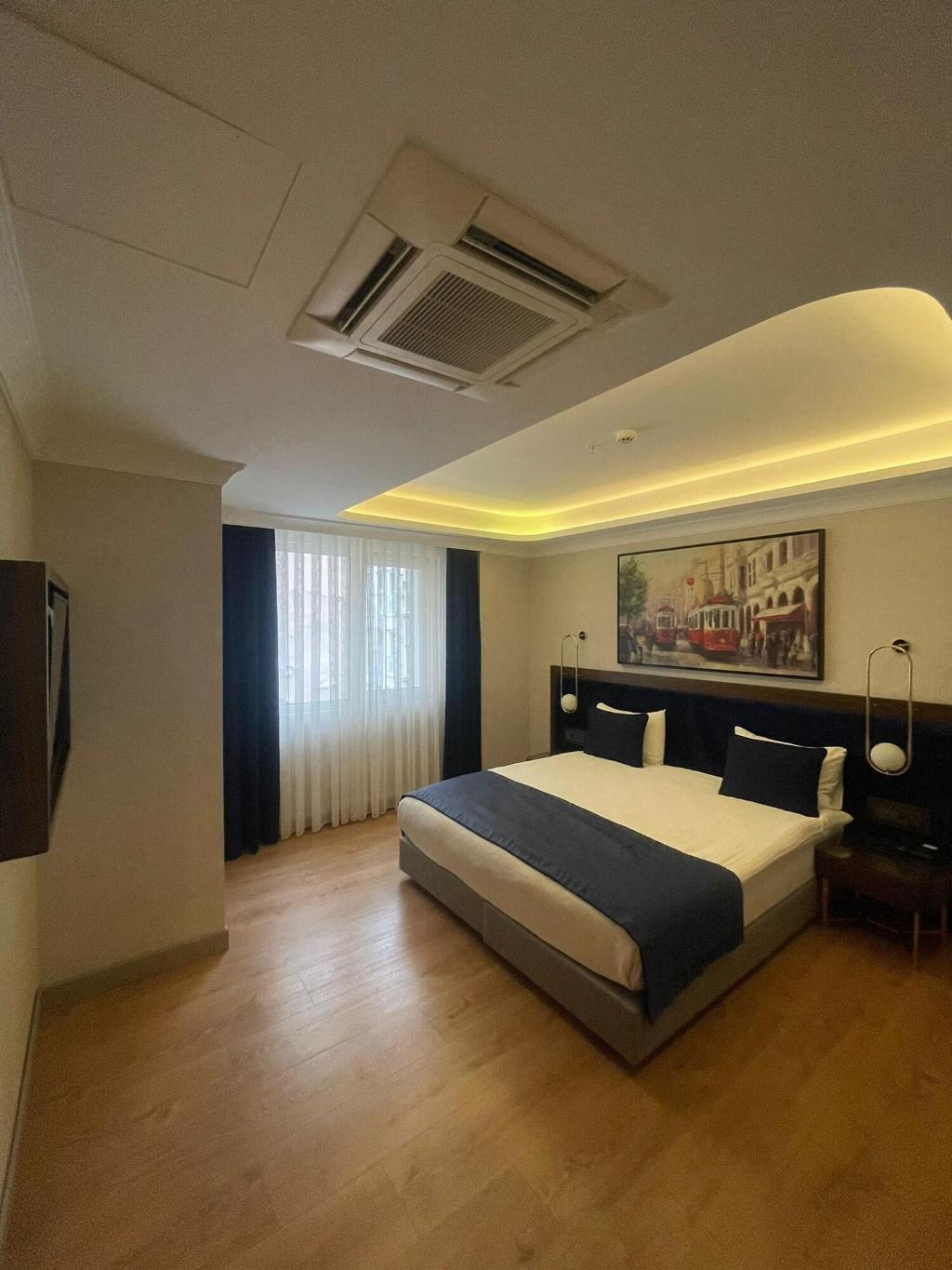 Nevi Hotel and Suites