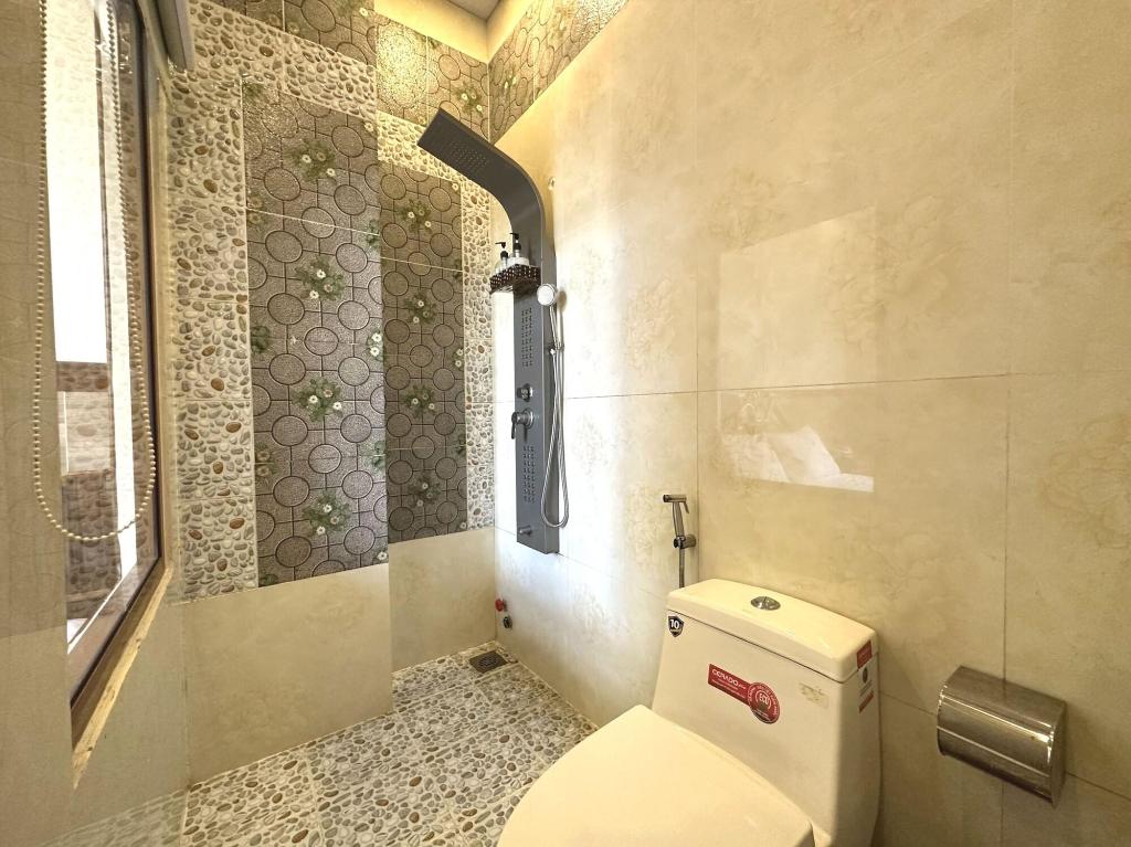Dinh Loan Hotel