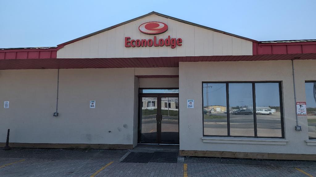 Econo Lodge Cochrane