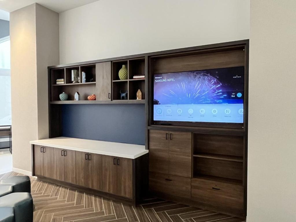 Home2 Suites By Hilton St. Louis Downtown