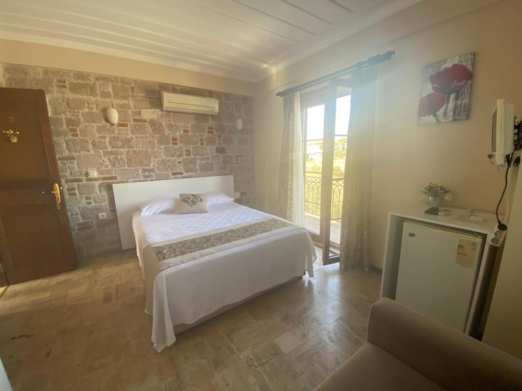 Cunda Vrodi Otel