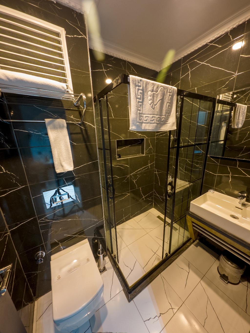 Express Plus Hotel