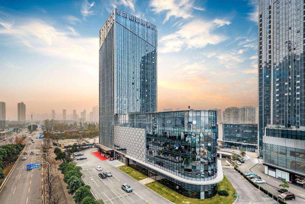 Hampton by Hilton Wuhan Railway Station