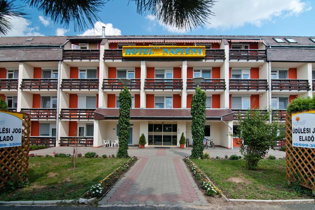 Hotel NapfÃ©ny