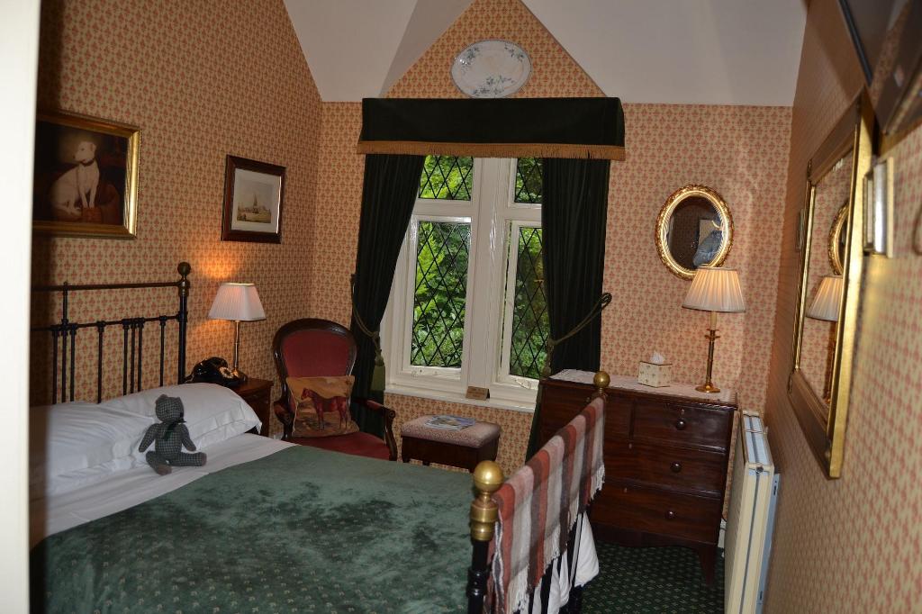 Rylstone Manor