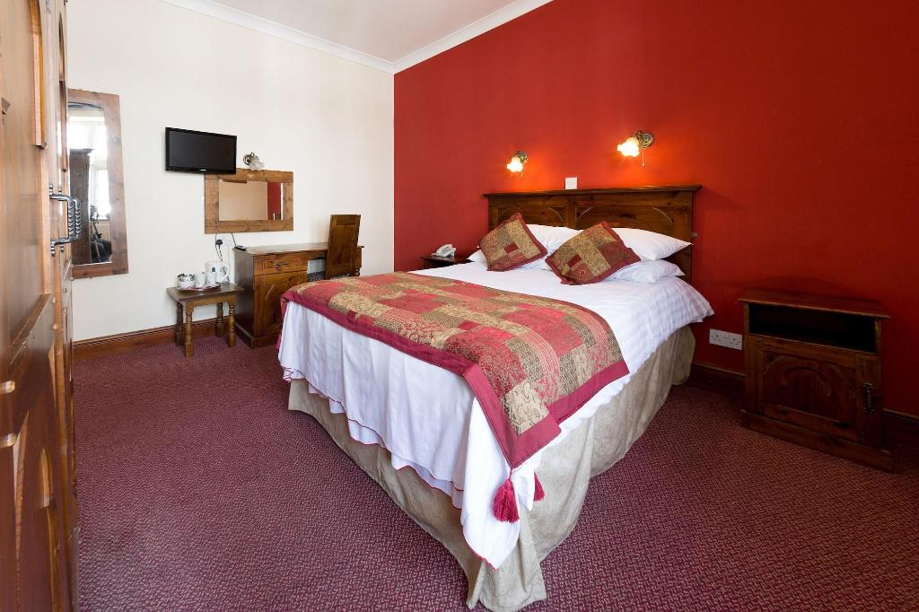 Bull Hotel