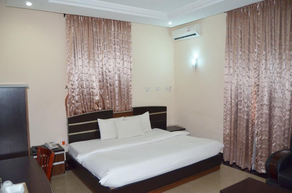 Harmonia Hotel