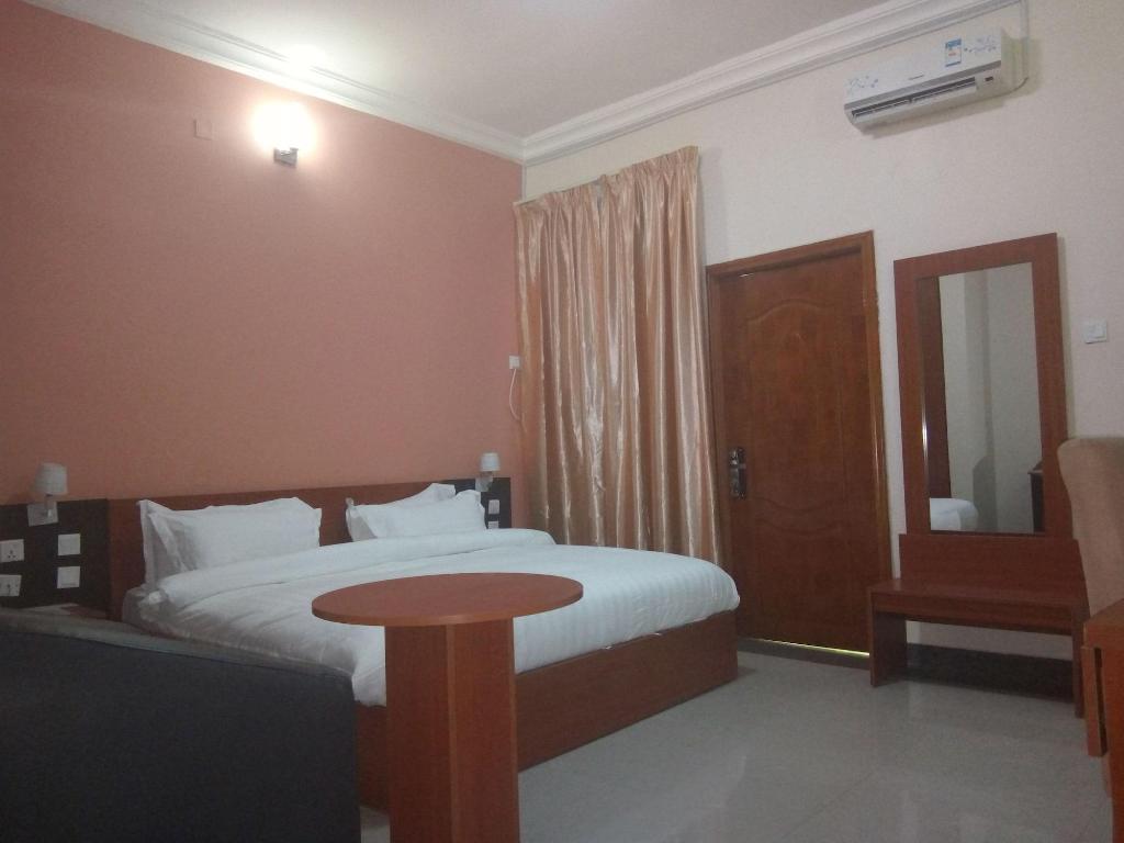 Kifina Emerald Hotel