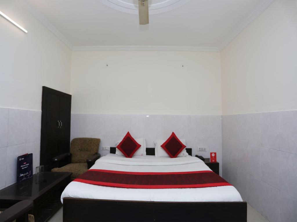 12868 Hotel City Lite