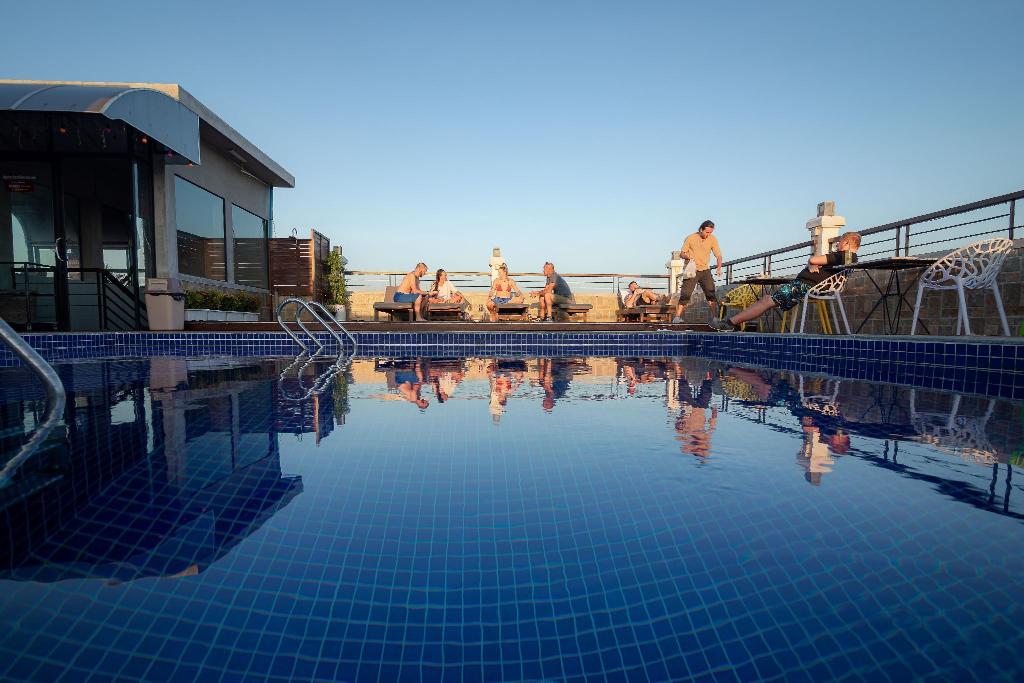 Pooltop Guesthouse