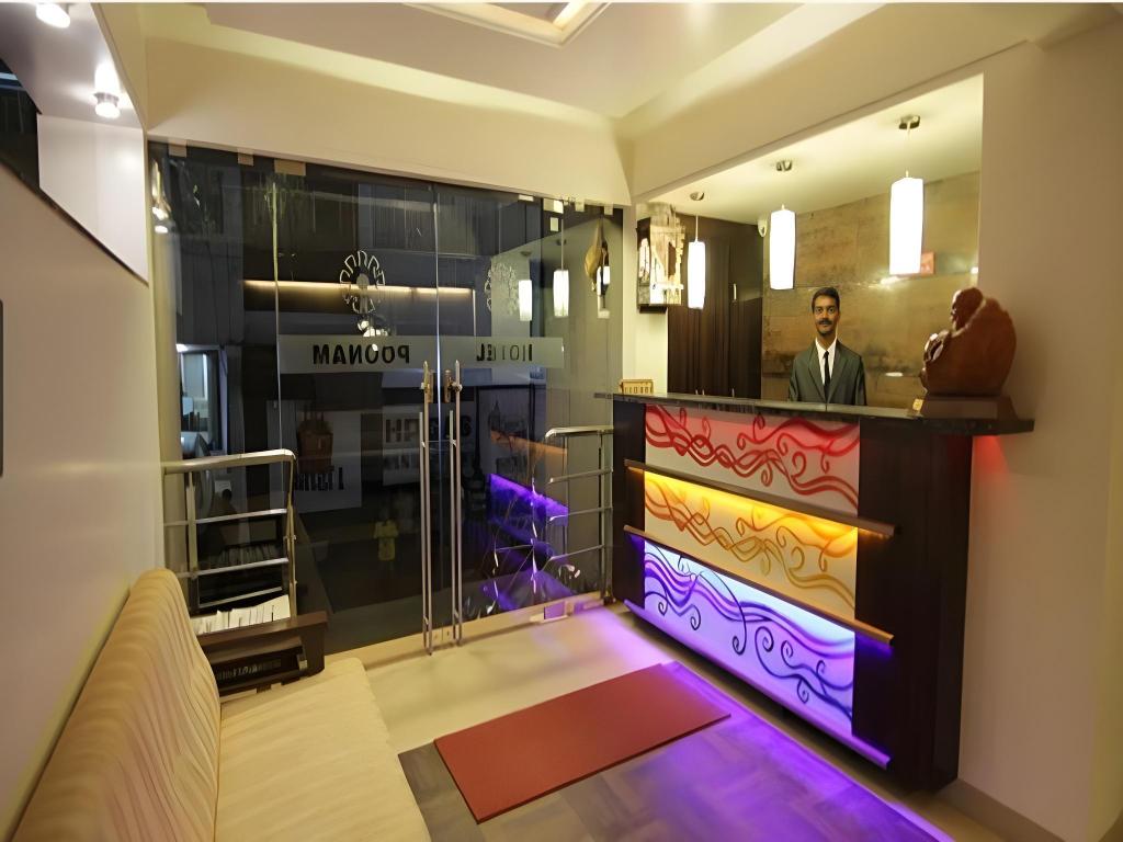 Hotel Poonam